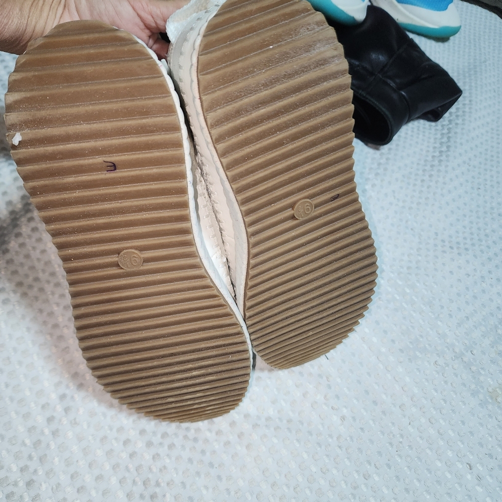 Universal Thread Euc Womens Sz 9.5 Persephone Sne… - image 4